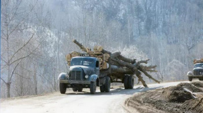 Автомобиль FAW CA10 (Jiefang CA10) автомобиль FAW CA10 картинка