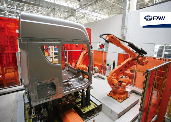 Роботы на заводе FAW в Циндао Роботы на заводе FAW в Циндао