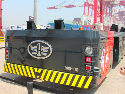 FAW Jefang создал беспилотную погрузочную платформу